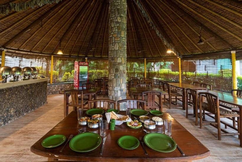 Corbett Wild Resorts & Spa Garjia Exterior photo